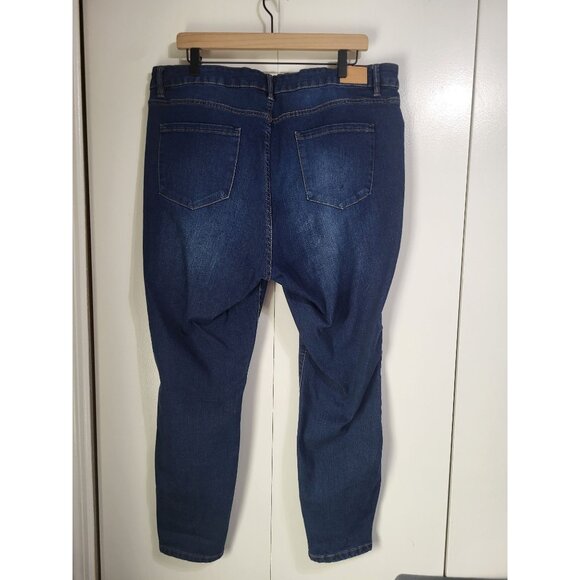 TAHARI Women's SZ 18W Amelia Button Fly Skinny Denim Jeans Classic - Picture 2 of 8